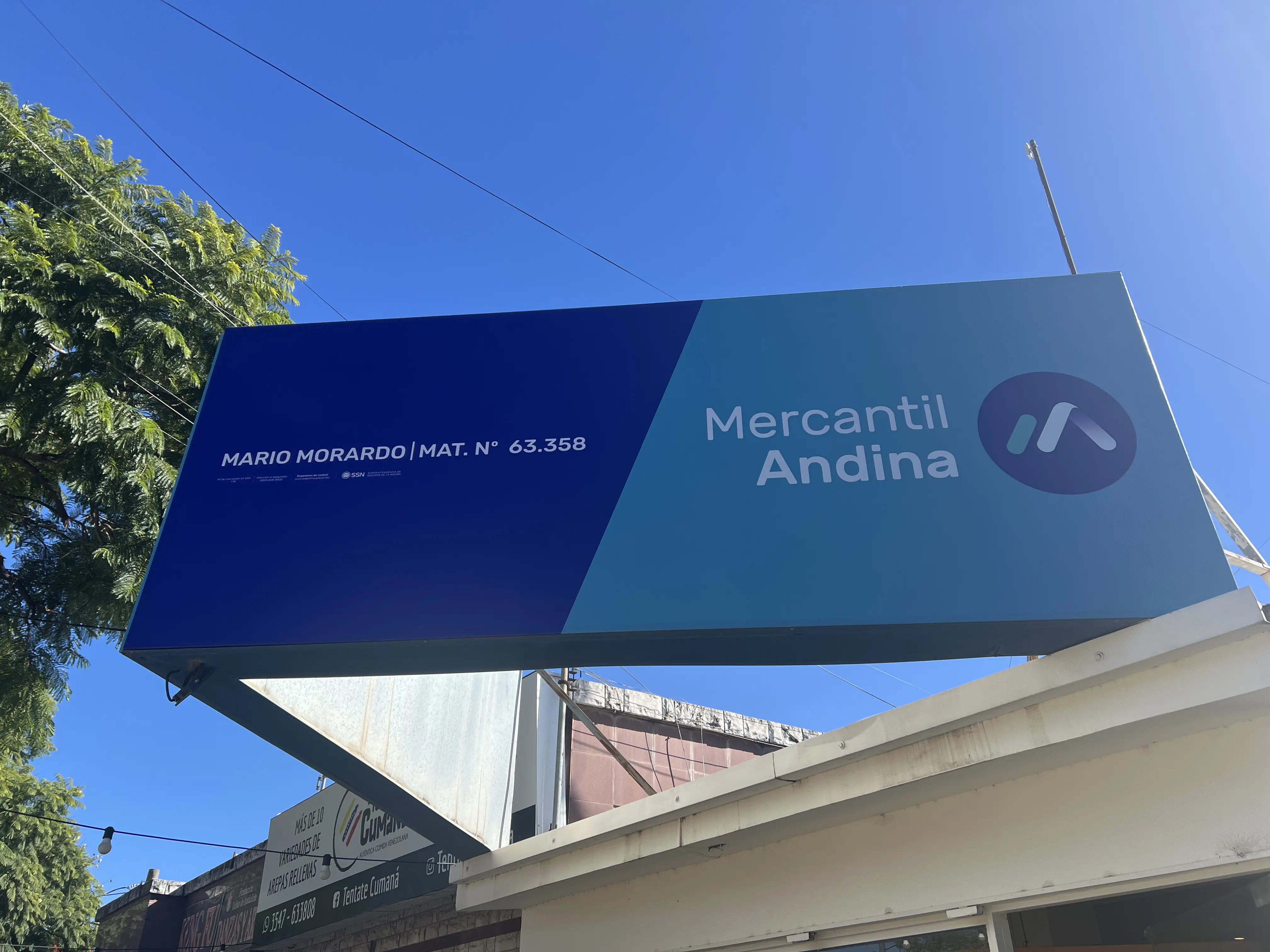 Cartel exterior de Morardo Seguros en Alta Gracia